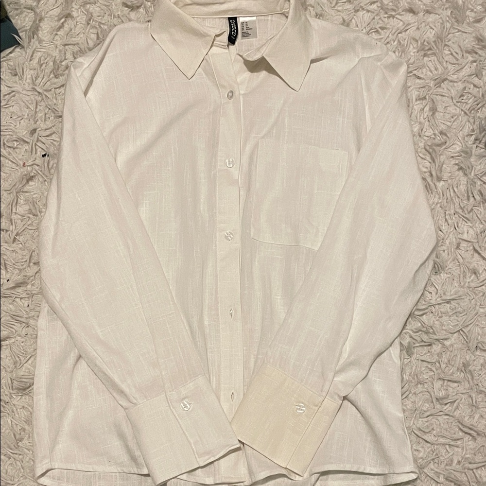 H&M Women’s Cream Long Sleeve Button Up
